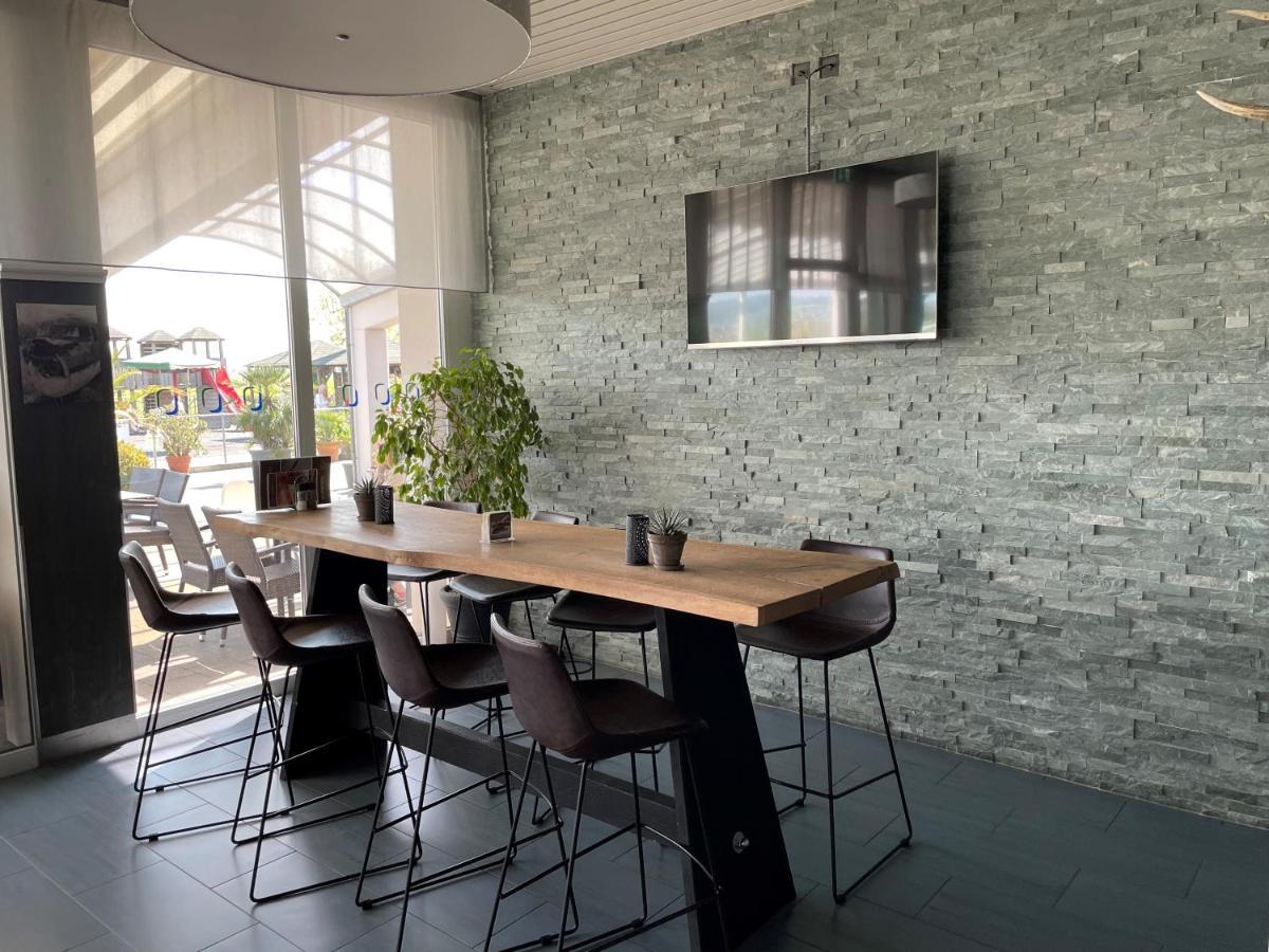 Airporthotel Гренхен Екстериор снимка