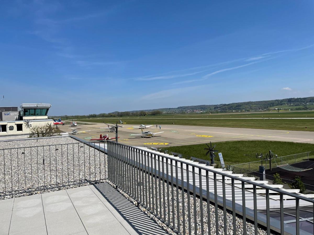 Airporthotel Гренхен Екстериор снимка