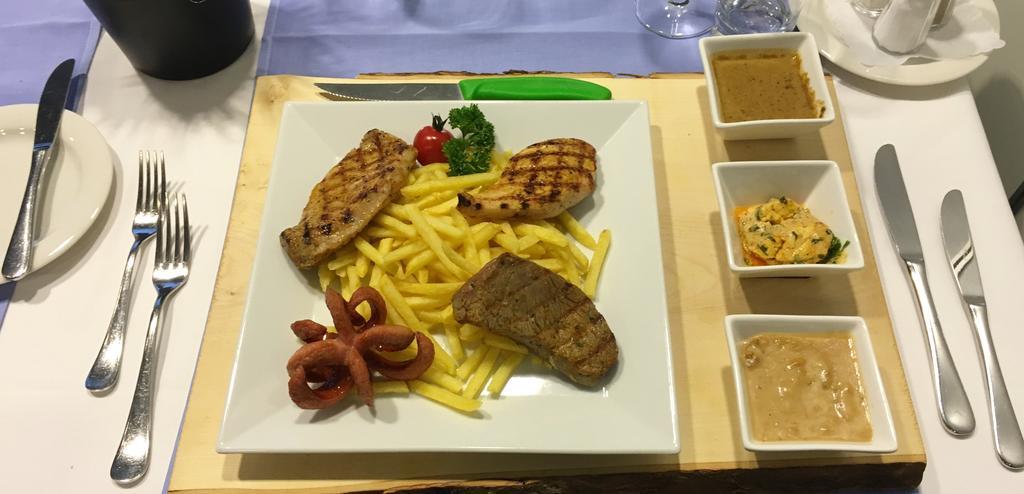 Airporthotel Гренхен Екстериор снимка