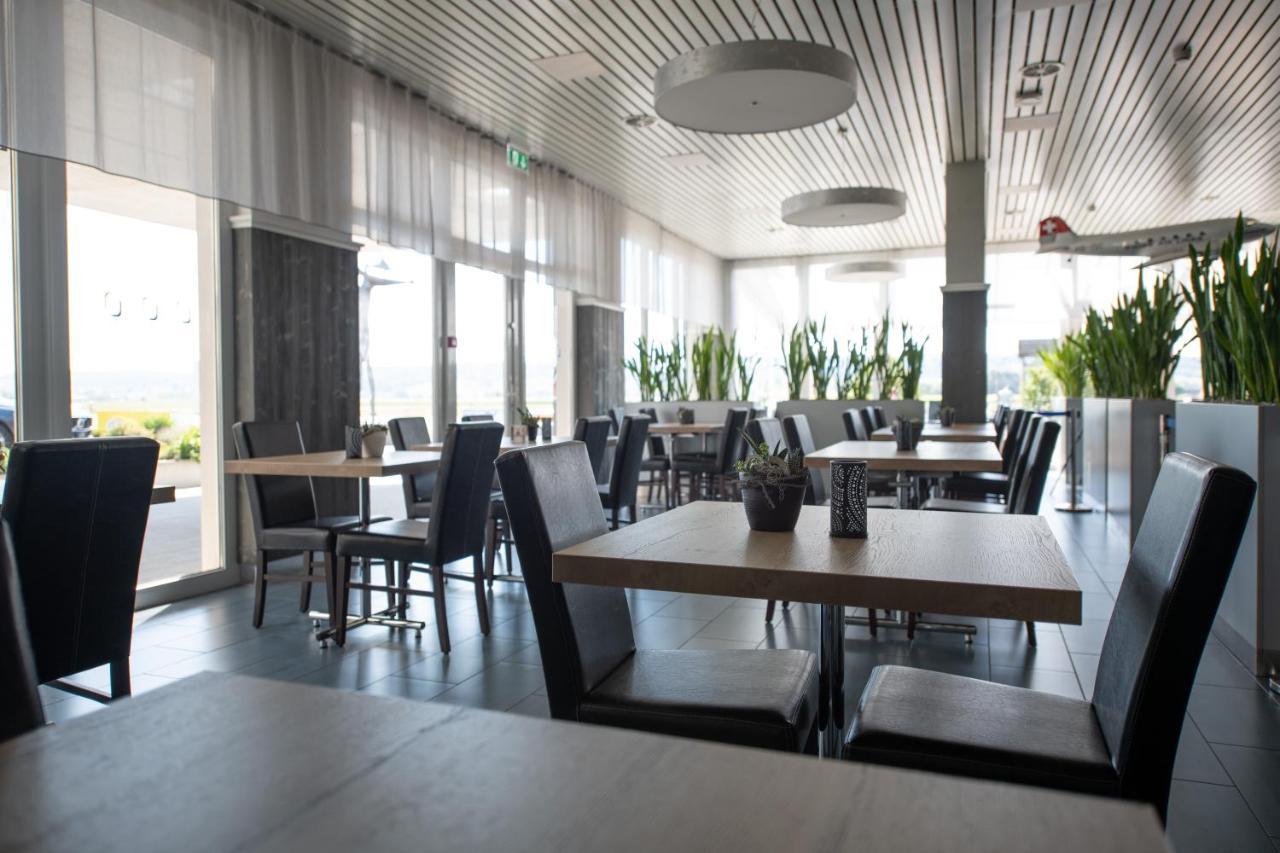 Airporthotel Гренхен Екстериор снимка
