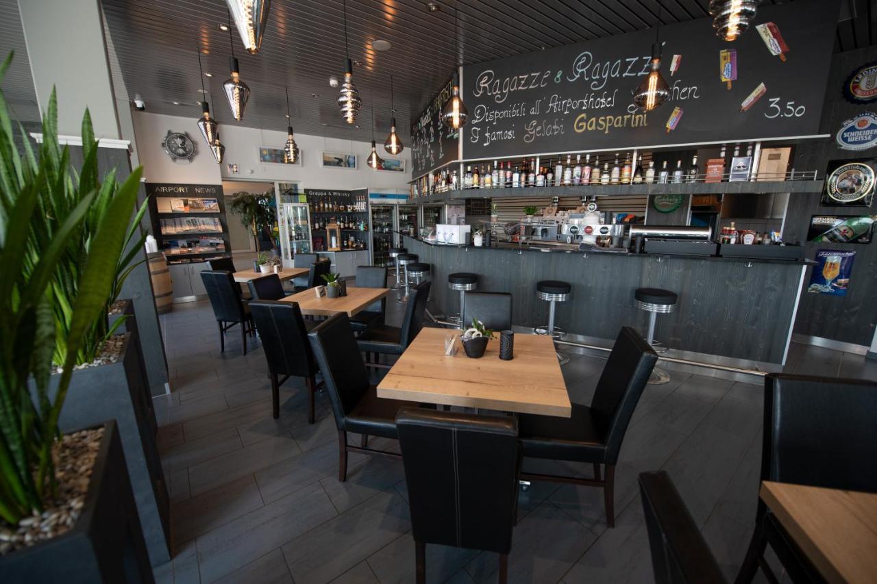 Airporthotel Гренхен Екстериор снимка